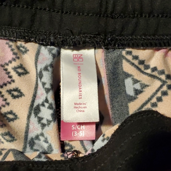 Shorts Bundle Size Small - Picture 7 of 7